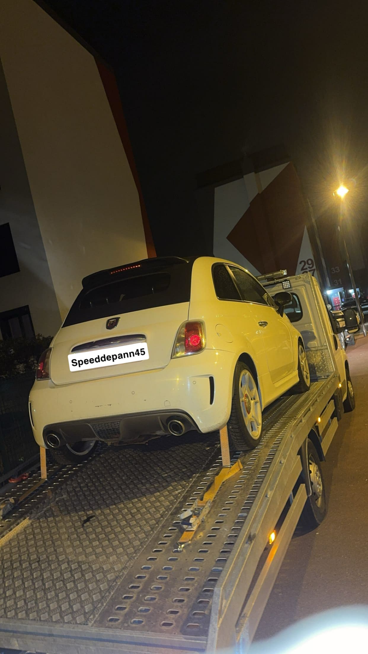 Prise en charge nocturne d'un véhicule à Orléans